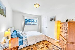 Cozy Oaks - A Coastal Getaway With Idyllic Scenery!