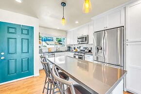 Cozy Oaks - A Coastal Getaway With Idyllic Scenery!