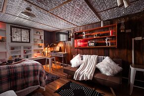 Ski-in/ski-out Miners Cabin