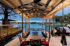 Lake LBJ Waterfront Family-friendly Retreat!
