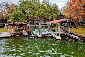 Lake LBJ Waterfront Family-friendly Retreat!