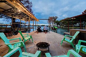Lake LBJ Waterfront Family-friendly Retreat!