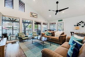 Lake LBJ Waterfront Family-friendly Retreat!