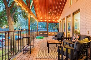 Lake LBJ Waterfront Family-friendly Retreat!