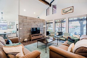 Lake LBJ Waterfront Family-friendly Retreat!