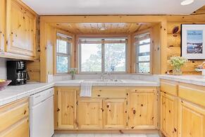 Tanglewood by Avantstay 10mins to Bear Mountain, Contemporary Hillside