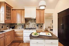 Hilton Lagoon by Avantstay Designer Home w/ Luxe Pool in Hilton Head