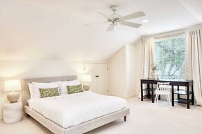 Hilton Lagoon by Avantstay Designer Home w/ Luxe Pool in Hilton Head