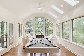 Hilton Lagoon by Avantstay Designer Home w/ Luxe Pool in Hilton Head