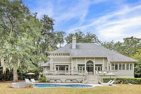 Hilton Ivory by Avantstay Luxe Home + Pool/patio