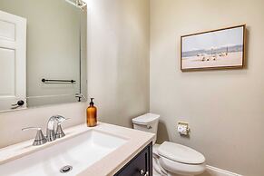 Hilton Ivory by Avantstay Luxe Home + Pool/patio