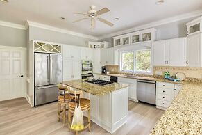 Hilton Ivory by Avantstay Luxe Home + Pool/patio