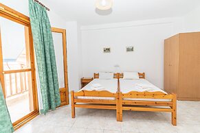 Mina-Maria Apartments