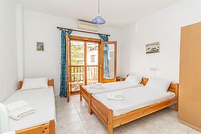 Mina-Maria Apartments