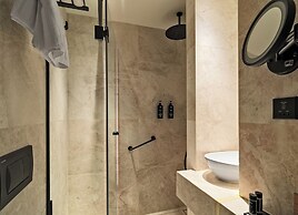 NYX Hotel Limassol by Leonardo Hotels