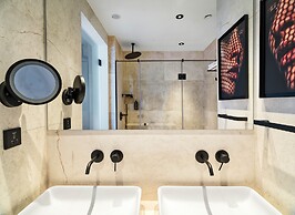 NYX Hotel Limassol by Leonardo Hotels