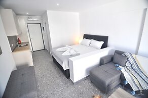 Zennova  Sirene Luxury Studios