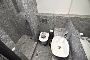 Zennova  Sirene Luxury Studios