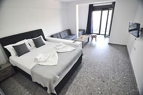 Zennova  Sirene Luxury Studios