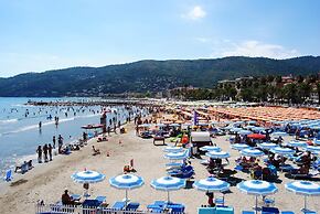 Colombo 7 in Marina di Andora