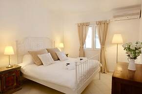 The Saints - St Stephanos 1 Bedroom Cottage