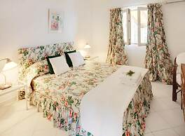 The Saints - St Stephanos 1 Bedroom Cottage