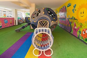 Amani Suite by Homes By Della