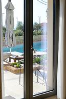 Kannas Mani-Luxury Suites- Adults friendly 14+