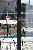 Kannas Mani-Luxury Suites- Adults friendly 14+