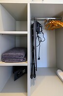 Kannas Mani-Luxury Suites- Adults friendly 14+