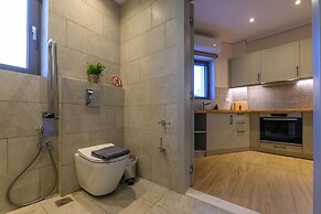 Kannas Mani-Luxury Suites- Adults friendly 14+