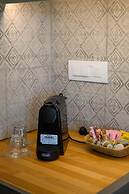 Kannas Mani-Luxury Suites- Adults friendly 14+