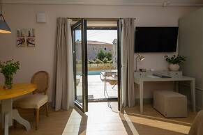 Kannas Mani-Luxury Suites- Adults friendly 14+