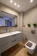 Kannas Mani-Luxury Suites- Adults friendly 14+