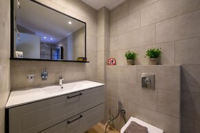 Kannas Mani-Luxury Suites- Adults friendly 14+