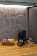 Kannas Mani-Luxury Suites- Adults friendly 14+