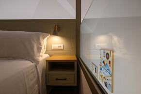 Kannas Mani-Luxury Suites- Adults friendly 14+