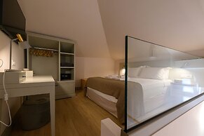 Kannas Mani-Luxury Suites- Adults friendly 14+