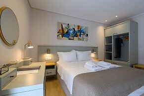 Kannas Mani-Luxury Suites- Adults friendly 14+