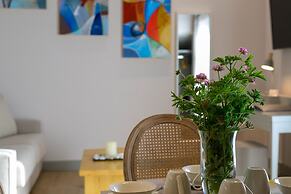 Kannas Mani-Luxury Suites- Adults friendly 14+