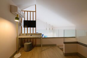 Kannas Mani-Luxury Suites- Adults friendly 14+