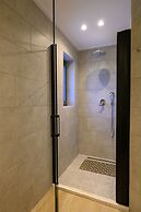 Kannas Mani-Luxury Suites- Adults friendly 14+