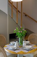 Kannas Mani-Luxury Suites- Adults friendly 14+