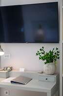 Kannas Mani-Luxury Suites- Adults friendly 14+