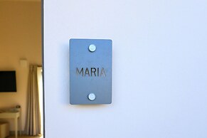 Kannas Mani-Luxury Suites- Adults friendly 14+