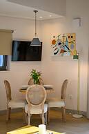 Kannas Mani-Luxury Suites- Adults friendly 14+