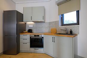 Kannas Mani-Luxury Suites- Adults friendly 14+