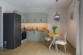 Kannas Mani-Luxury Suites- Adults friendly 14+