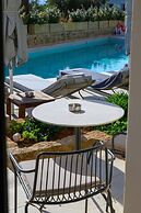 Kannas Mani-Luxury Suites- Adults friendly 14+