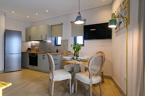 Kannas Mani-Luxury Suites- Adults friendly 14+